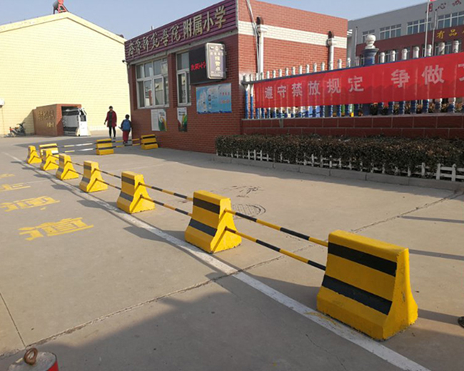 隔离墩